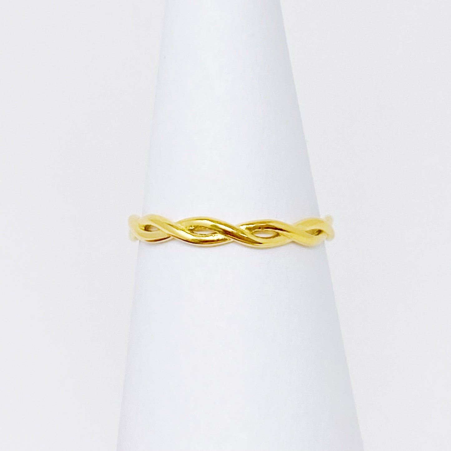 Dainty Twisted Rope Ring